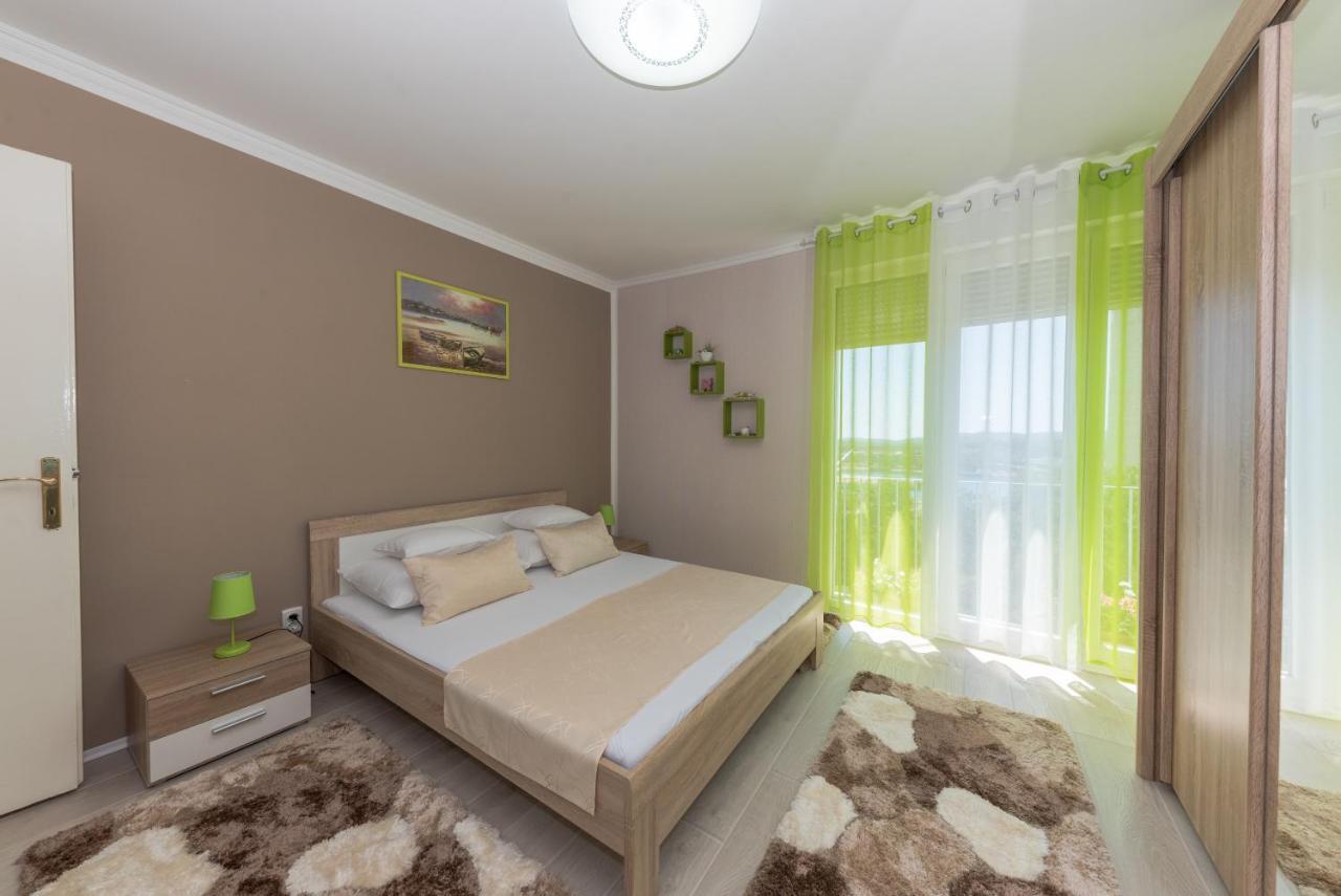 Apartment Danijela Šibenik Exteriör bild