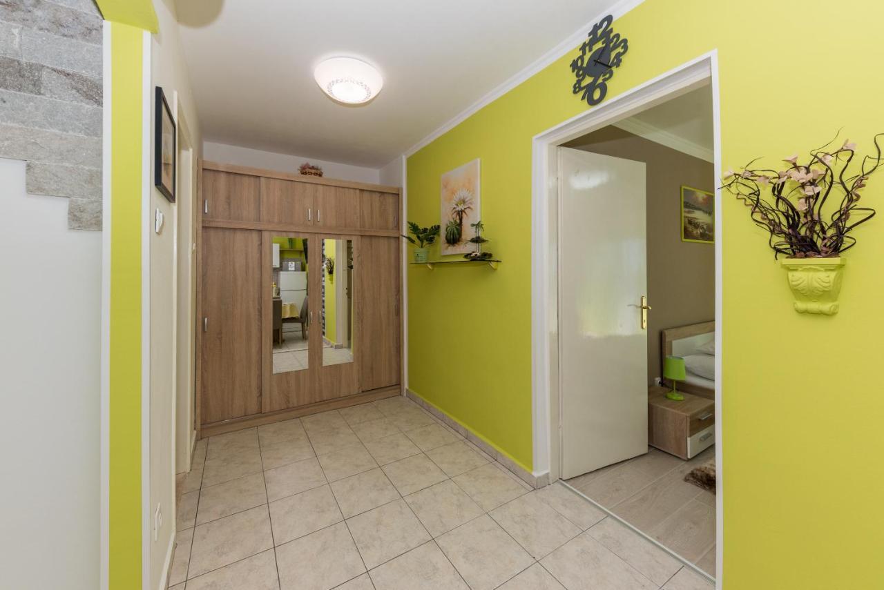 Apartment Danijela Šibenik Exteriör bild